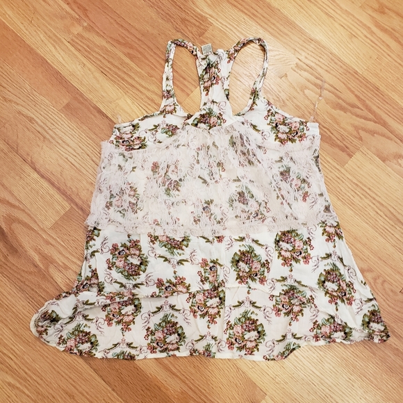 🍓 3/$20 Love Change Floral Racerback Tank Top - Picture 2 of 8